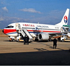 哈尔滨空运公司航空快运业稳步发展的原因是什么？
